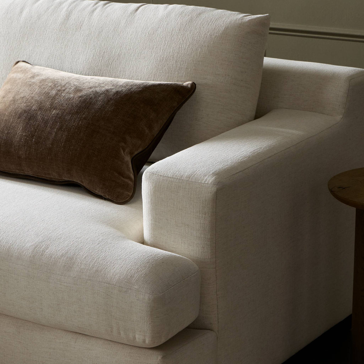 Crispin Sofa in Crypton Nomad Snow